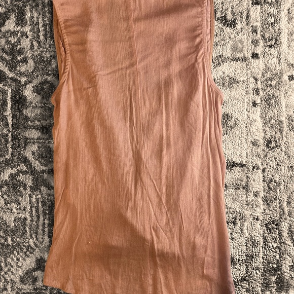 👀💃🏼💃🏼SLEEVELESS DRESS SHIRT👀💃🏼 - Picture 2 of 2